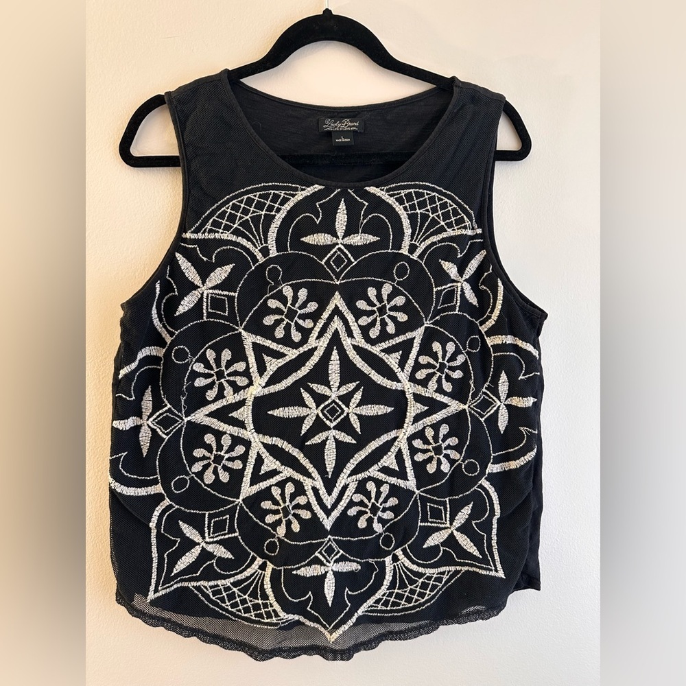Lucky Brand Embroidered Boho Black White Sleeveless Tank Size L